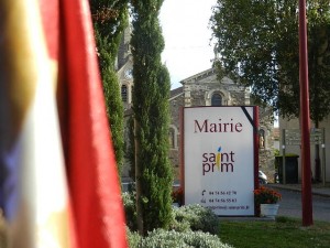 Minute de silence - Groupe Scolaire - Commune de Saint Prim (11)