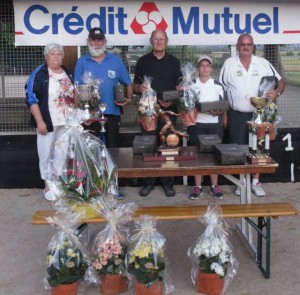 Raymond Pernod, Maurice Argoud, Aurina Cadet et Daniel Furnon
